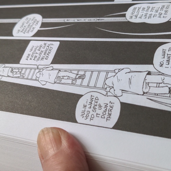 Echo, the Complete Edition Graphic Novel, Signed by Author, Terry Moore - Picture 9 of 9